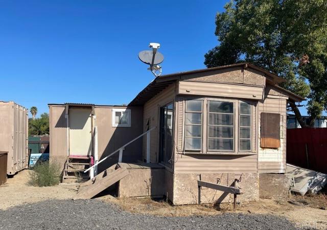 Detail Gallery Image 6 of 11 For 21626 Mary St, Perris,  CA 92570 - 2 Beds | 2 Baths