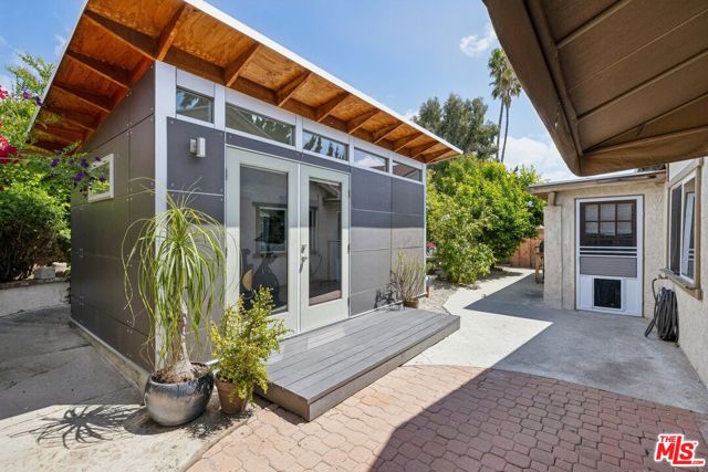 29429 Trailway Lane, Agoura Hills CA: https://media.crmls.org/mediaz/b66d8992-b01b-45f7-adfc-91cb4cbb0dd5.jpg