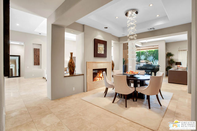 39700 Keenan Drive, Rancho Mirage CA: https://media.crmls.org/mediaz/b66dc3b7-eea8-4191-b2c2-1cbef946ab67.jpg