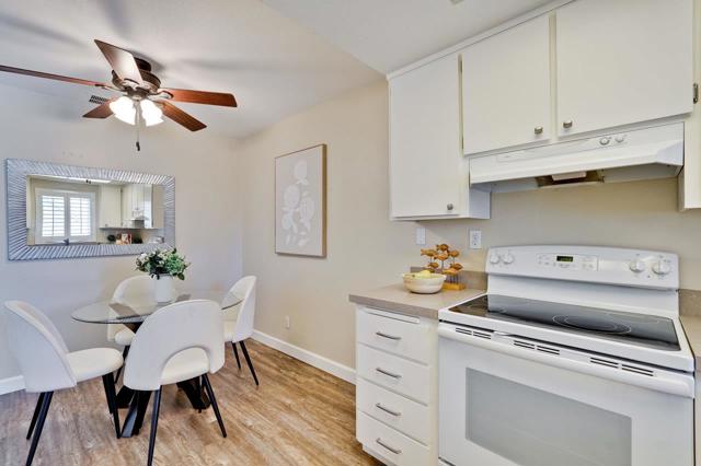 336 Shadow Run Drive, San Jose CA: https://media.crmls.org/mediaz/b66de5a7-066b-4970-87d6-15c3db58c786.jpg