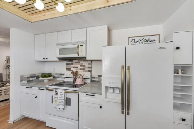 4276 Nerissa Circle, Fremont CA: https://media.crmls.org/mediaz/b66ebc4c-0f94-46a2-94fd-60e6031d45c4.jpg