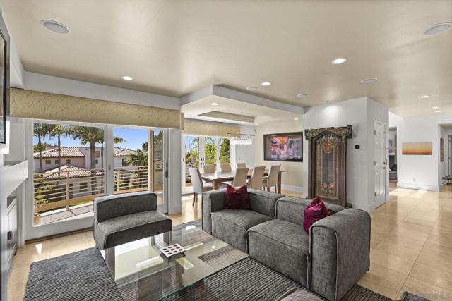 5787 Bellevue Ave, La Jolla CA: https://media.crmls.org/mediaz/b66fdfe1-8916-4868-b798-7373a3bf5d88.jpg