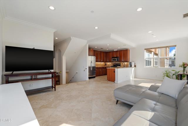 Detail Gallery Image 9 of 29 For 4442 Green Ave, Los Alamitos,  CA 90720 - 3 Beds | 2/1 Baths