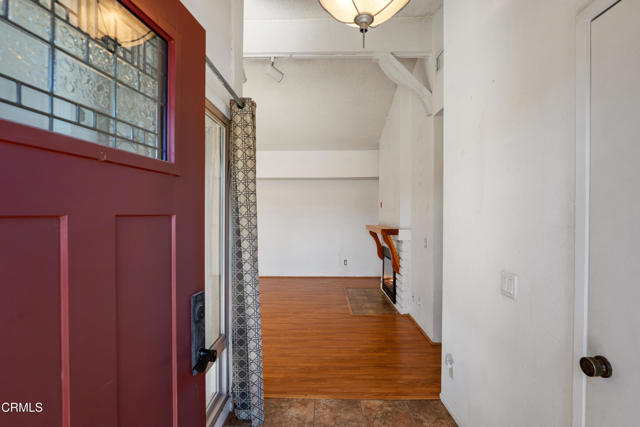 10215 Alexandria Street, Ventura CA: https://media.crmls.org/mediaz/b671505a-6e10-469d-a9b6-5e2904f6e9a3.jpg