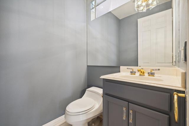 78586 Kensington Avenue, Palm Desert CA: https://media.crmls.org/mediaz/b67175c0-0120-4147-9d5b-6e58d4cc8914.jpg
