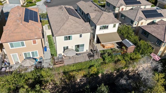 262 Camellia Way, Vista CA: https://media.crmls.org/mediaz/b671ba72-9206-4840-b9f4-69a0fd193d0b.jpg