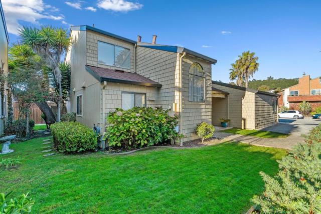 2146 Penasquitas Drive, Aptos CA: https://media.crmls.org/mediaz/b6721ab7-38cc-4de4-9cac-fcf3687f7db7.jpg