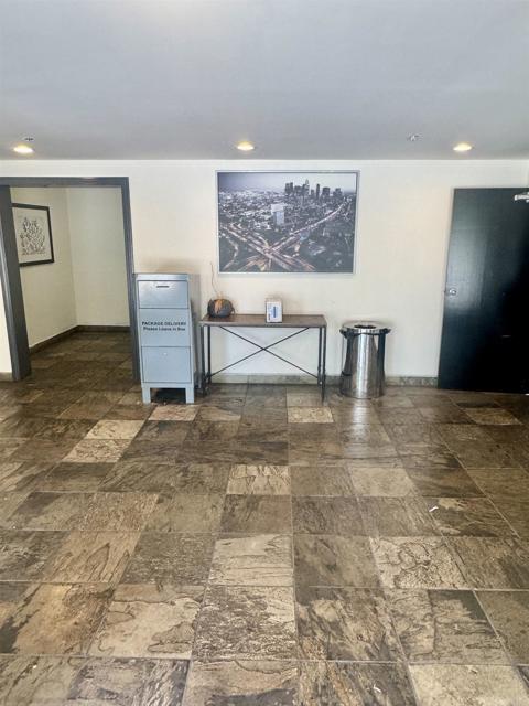 1550 N Fuller Avenue, Hollywood CA: https://media.crmls.org/mediaz/b6725852-a4da-434d-9161-13c1cb714b74.jpg
