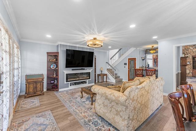 1363 Timberpond Dr, El Cajon CA: https://media.crmls.org/mediaz/b67270a2-d026-46f2-b78f-44905e483768.jpg