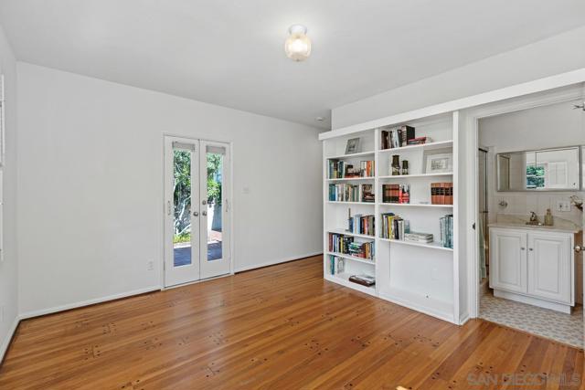 3419 Freeman St, San Diego CA: https://media.crmls.org/mediaz/b674c9ce-c32a-40e8-8772-fc9ba812c77d.jpg