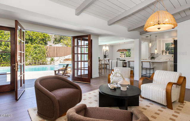 Detail Gallery Image 12 of 46 For 2345 Orange Cove Ave, La Crescenta,  CA 91214 - 5 Beds | 4/1 Baths