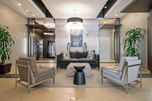 253 10th Ave, San Diego CA: https://media.crmls.org/mediaz/b675708f-f092-48e6-99dd-1cb9bf12e5b1.jpg