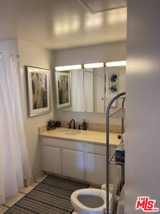 2170 Century Park East, Los Angeles CA: https://media.crmls.org/mediaz/b6766f6f-39f3-4bd7-8b95-9efa19f84d72.jpg