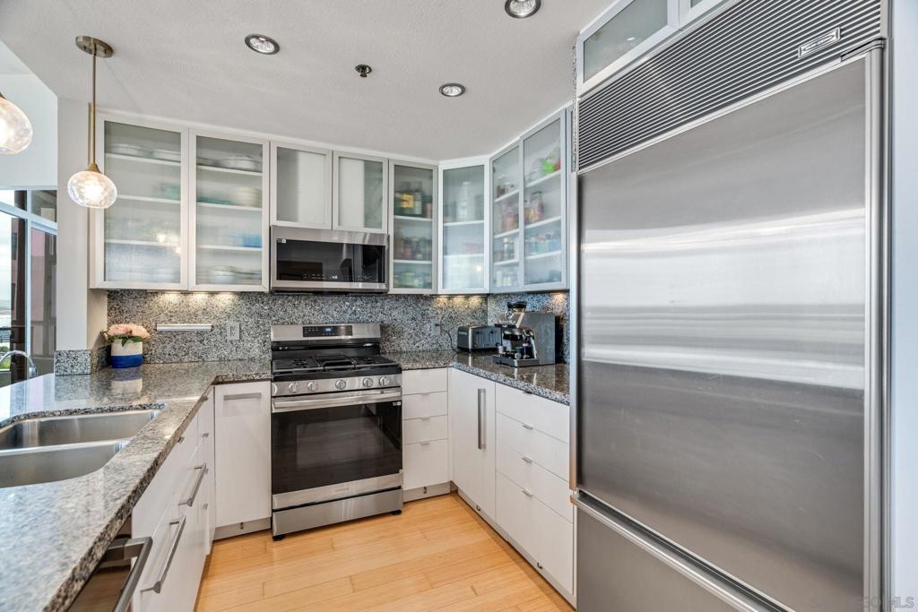 700 Harbor Dr - photo 9