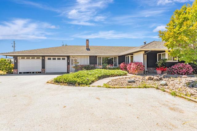 14205 Sycamore Avenue, San Martin CA: https://media.crmls.org/mediaz/b6779d11-5ebe-468c-b79d-bb29fca78fb9.jpg