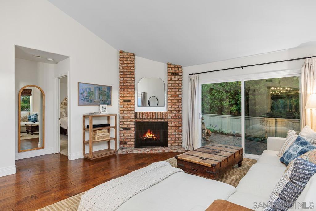 3343 Del Rio Ct - photo 6