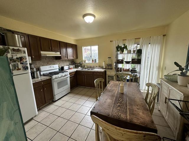 Image 39 of 76 For 32303240 Mission Drive
