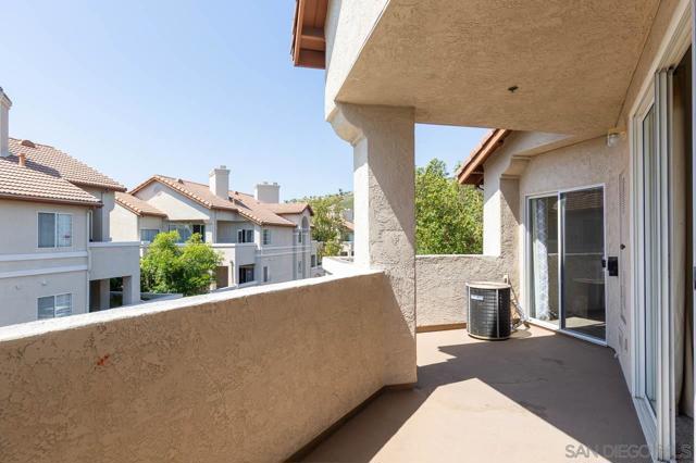 11215 Affinity Ct., San Diego CA: https://media.crmls.org/mediaz/b6793b11-3590-41aa-8e0f-661415c15a62.jpg