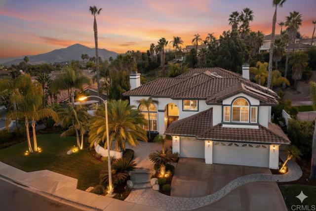 Detail Gallery Image 2 of 57 For 1006 Acero St, Chula Vista,  CA 91910 - 6 Beds | 4/1 Baths