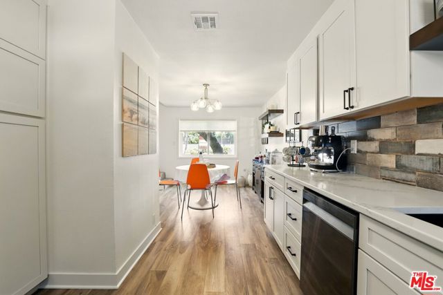 18547 Collins Street, B1 photo 5