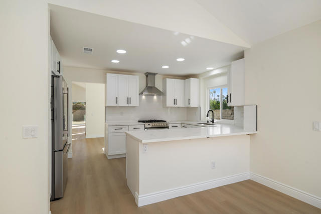 77787 Saint Croix Drive, Palm Desert CA: https://media.crmls.org/mediaz/b6798552-1dda-4064-a40c-a70a3060d3c5.jpg