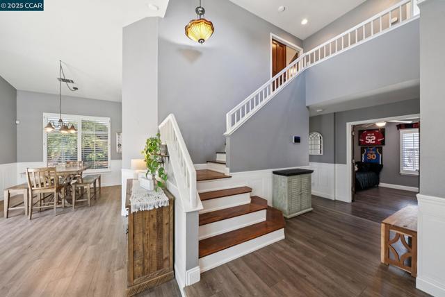 4813 Carrington Dr, Oakley CA: https://media.crmls.org/mediaz/b679c162-a4c9-473d-8381-1ddf425131f2.jpg