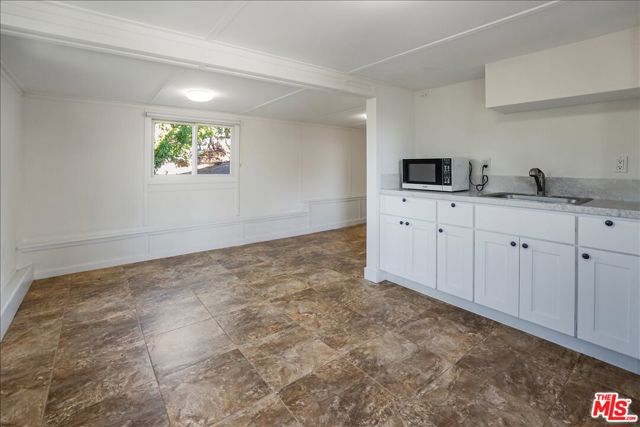 321 North Las Casas Avenue photo 74