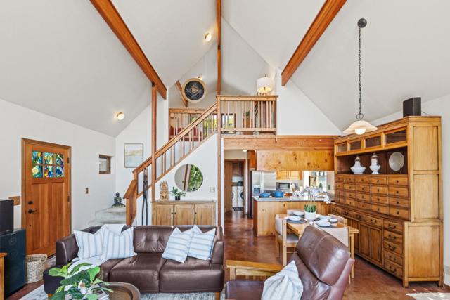 994 Laurel Grove Drive, Soquel CA: https://media.crmls.org/mediaz/b67aac4e-5896-462d-967c-3287e33d38db.jpg