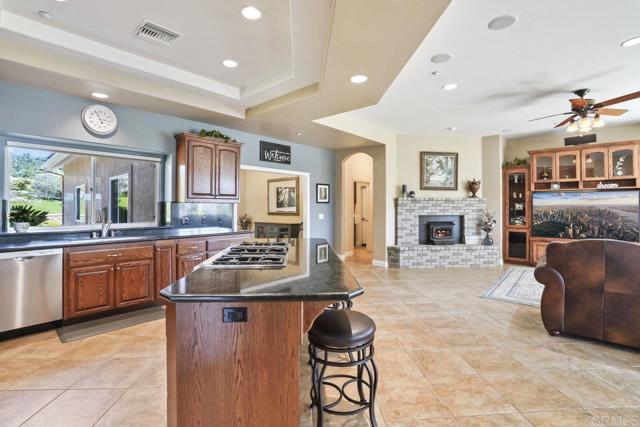 Detail Gallery Image 21 of 68 For 334 Old Stagecoach Run, Alpine,  CA 91901 - 4 Beds | 3/1 Baths