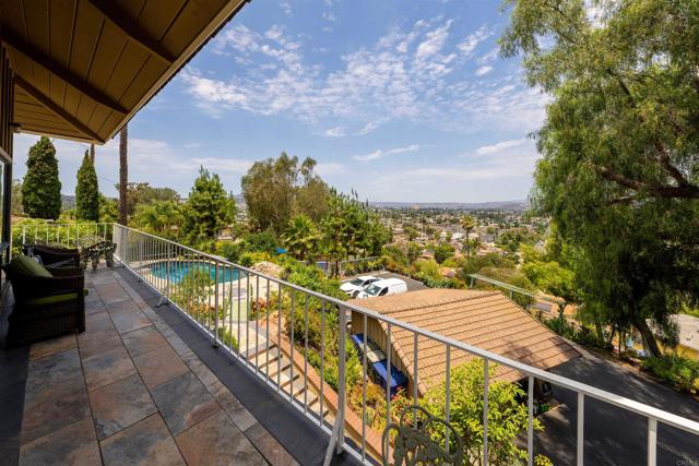1135 OLD CHASE AVENUE, El Cajon CA: https://media.crmls.org/mediaz/b67c3f7d-9309-4149-bb72-2d0748ff45dd.jpg