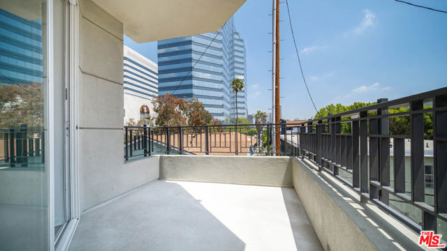 12222 WILSHIRE Boulevard, Los Angeles CA: https://media.crmls.org/mediaz/b67c63e6-d19b-45be-b8a9-6b0ea9f7ff41.jpg