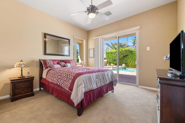 1691 Ponderosa Way, Palm Springs CA: https://media.crmls.org/mediaz/b67d8526-c124-4f13-8657-3b32490fc19c.jpg