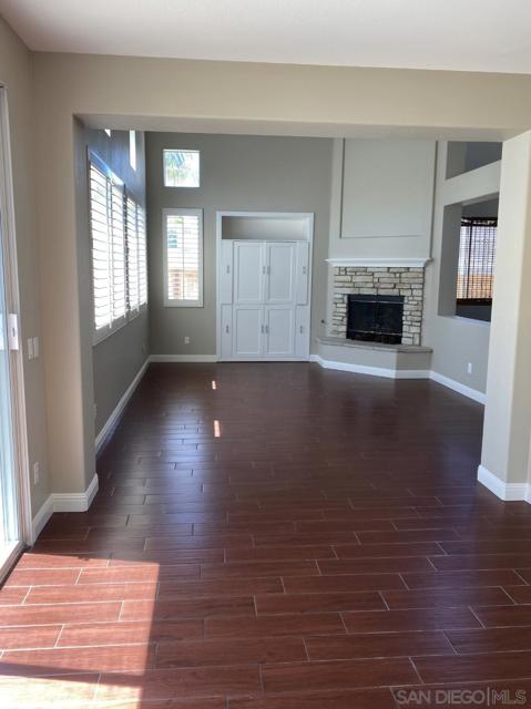 1162 Delano Court, Chula Vista CA: https://media.crmls.org/mediaz/b67dcbc1-fe6c-4cde-a0ad-b3eba68b7f31.jpg
