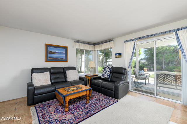 1663 Springhaven Avenue, Newbury Park CA: https://media.crmls.org/mediaz/b67ddea0-e669-4ff5-b278-58e6f2607382.jpg