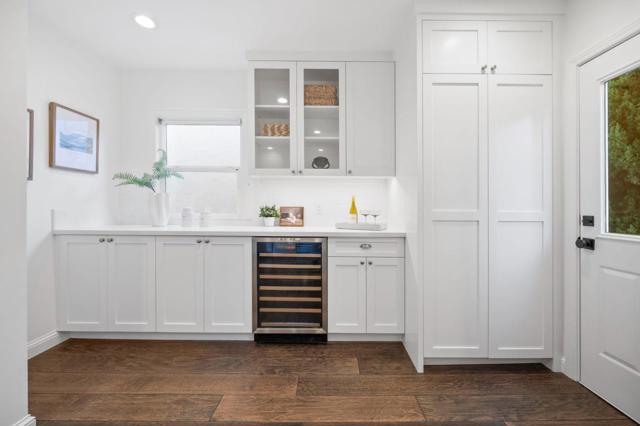 220 26th Avenue, San Mateo CA: https://media.crmls.org/mediaz/b67f09f4-5660-48ef-8d46-2fb8492ce52e.jpg