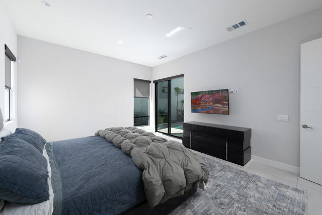 1345 Vue Place, Palm Springs, CA 92262