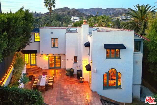 6749 Whitley Terrace, Los Angeles CA: https://media.crmls.org/mediaz/b67fcc54-e69c-4894-80e6-39d59fdf5626.jpg