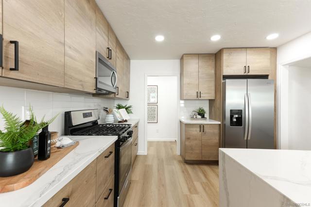 4421 68Th St, La Mesa CA: https://media.crmls.org/mediaz/b67ff7d2-acbc-41c4-ac83-d30e0fc124af.jpg