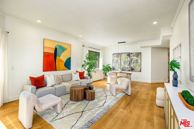 839 Larrabee Street, 2 photo 6
