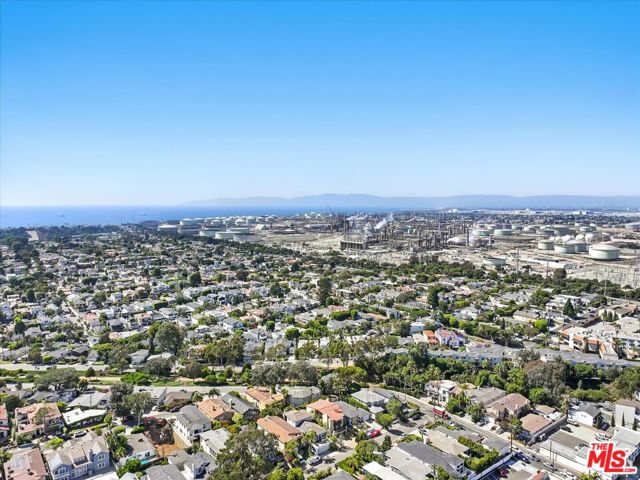 3200 Elm Avenue, Manhattan Beach, California 90266, 5 Bedrooms Bedrooms, ,4 BathroomsBathrooms,Residential,For Sale,Elm,25584821