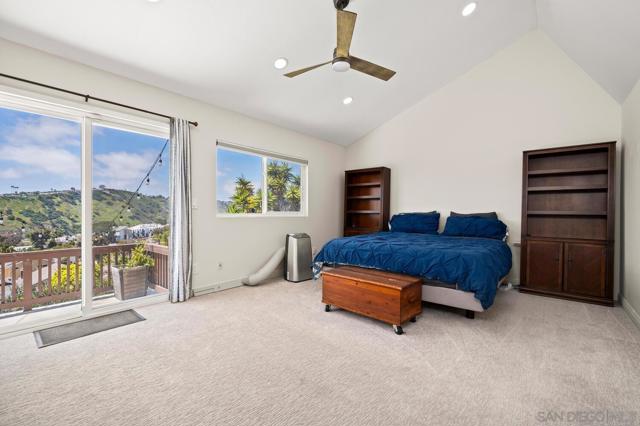 4048 Raffee Dr, San Diego CA: https://media.crmls.org/mediaz/b68176dc-7879-4fe4-bbf7-8cfc3e69f243.jpg