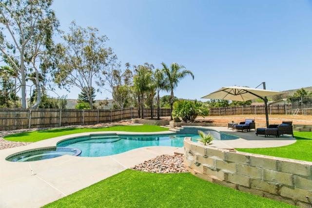 23912 Benito Way, Ramona CA: https://media.crmls.org/mediaz/b681eeee-0a12-42fd-927a-1e66515c2ace.jpg