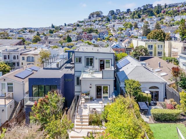 440442 29th Street, San Francisco CA: https://media.crmls.org/mediaz/b682bb4b-8308-454d-860f-e3fe5efcd779.jpg