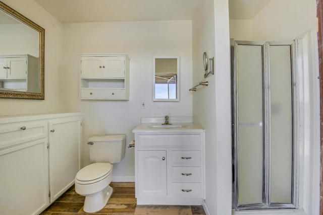 36 BATHROOM MLS