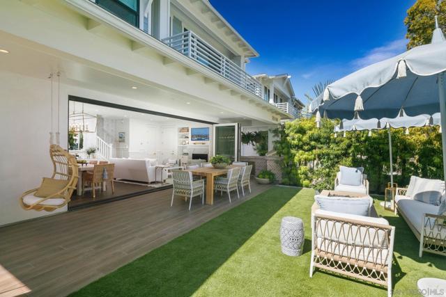 552 G Avenue, Coronado CA: https://media.crmls.org/mediaz/b6837cb5-88d1-4171-a100-6fa2d2b409a5.jpg