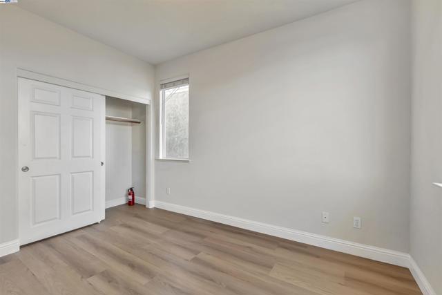 501 Carnaby Rd, Lathrop CA: https://media.crmls.org/mediaz/b6841677-4763-450d-822b-587e8cd966f7.jpg