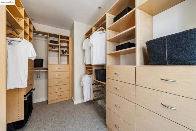 1615 Broadway, Oakland CA: https://media.crmls.org/mediaz/b68474b1-96ba-44ba-87c6-51cbc19d5c97.jpg