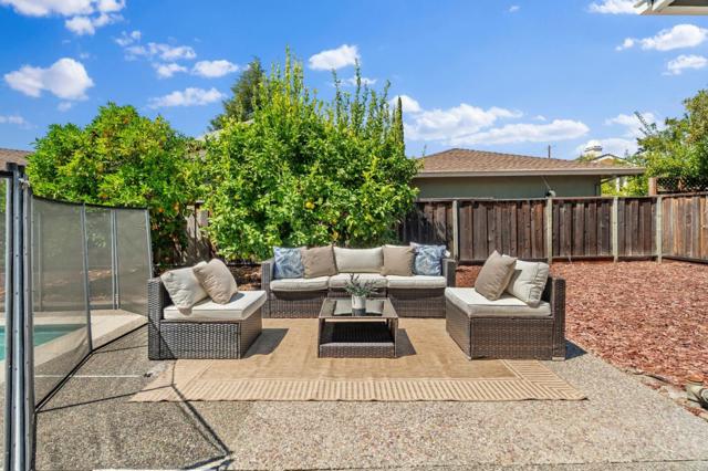 15603 Benedict Lane, Los Gatos CA: https://media.crmls.org/mediaz/b684d16f-11d2-4c01-a1f2-65ac3381dcbe.jpg