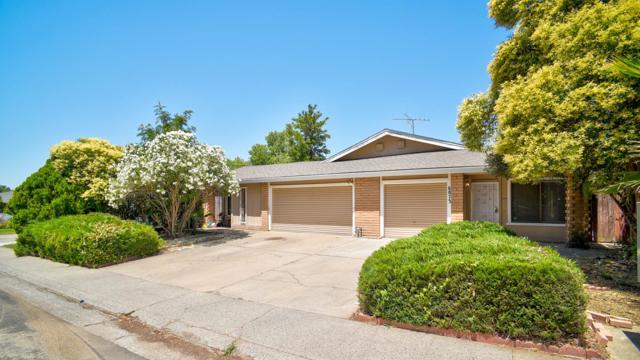 6871 Barbara Lee Circle, Sacramento CA: https://media.crmls.org/mediaz/b6861f50-3851-433b-9bf1-0e5d7f71c70d.jpg