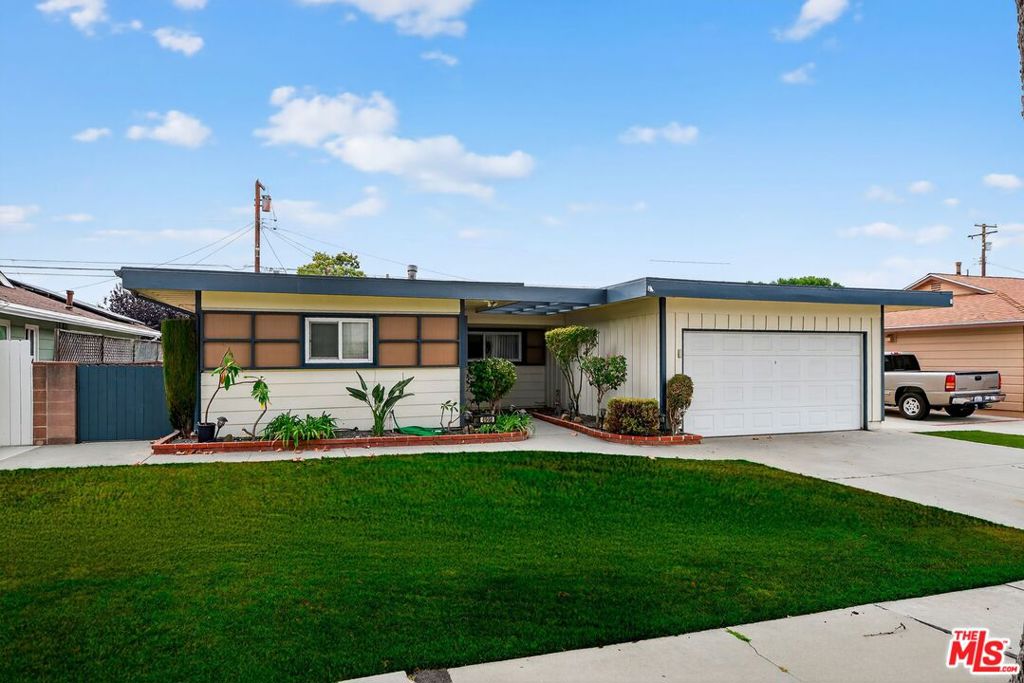 6948 E Los Santos Drive